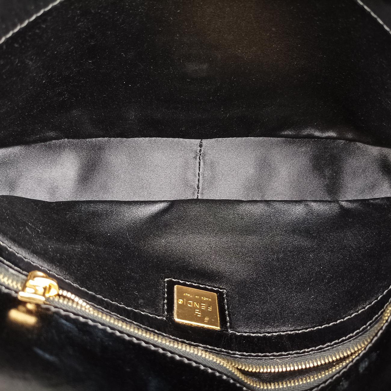 Mamma Bucket Vintage StudsWhite×BlackLeatherLot number unknownマンマバケット ヴィンテージ スタッズホワイト×ブラックレザー製番不明
