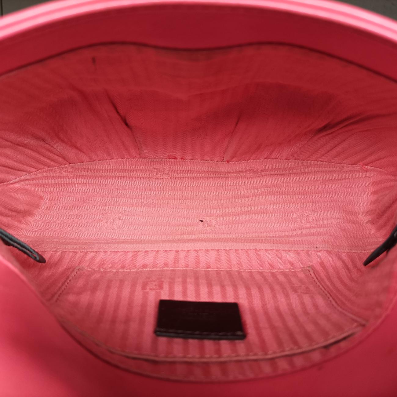 Fendista PochettePinkLeather8M02768M0276-D16 148-0053フェンディスタ ポシェットピンクレザー8M02768M0276-D16 148-0053
