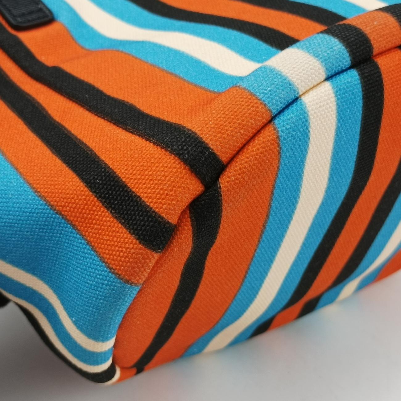 Pochette Triangle Logo StripeMulticolourCanvas2VH147トライアングルロゴ ストライプマルチカラーキャンバス2VH147