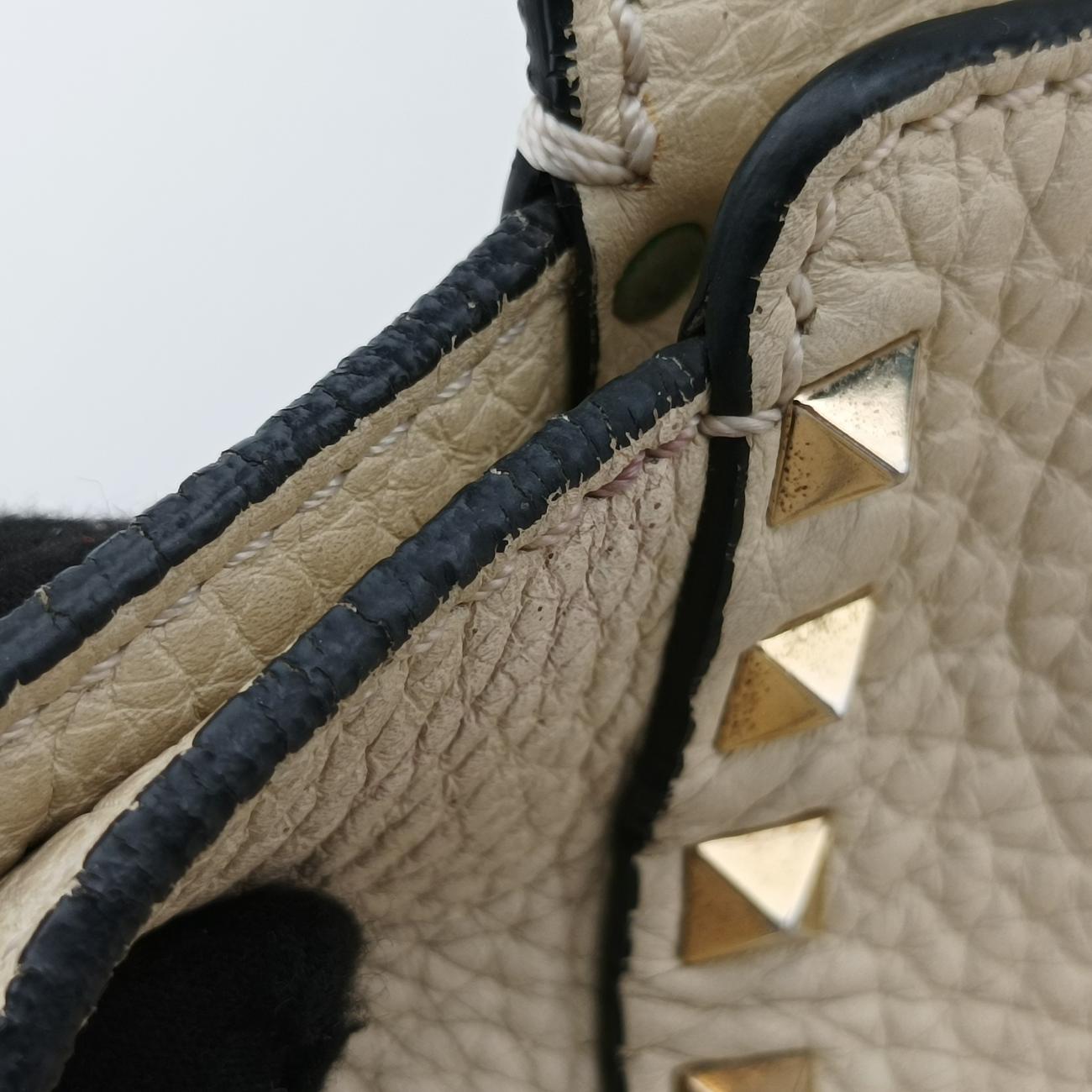RockstudWhiteLeatherLot number unknownロックスタッズホワイトレザー製番不明