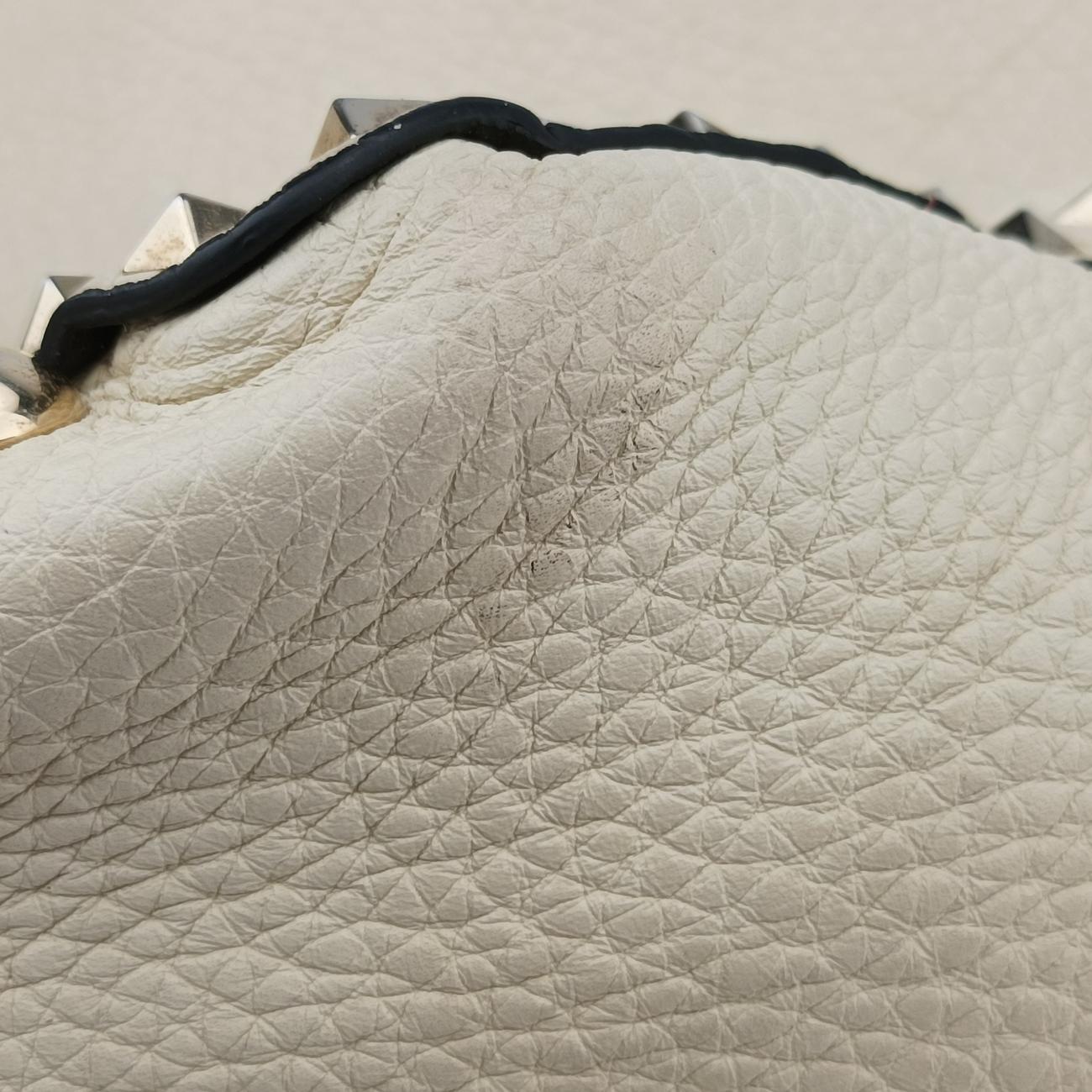 RockstudWhiteLeatherLot number unknownロックスタッズホワイトレザー製番不明