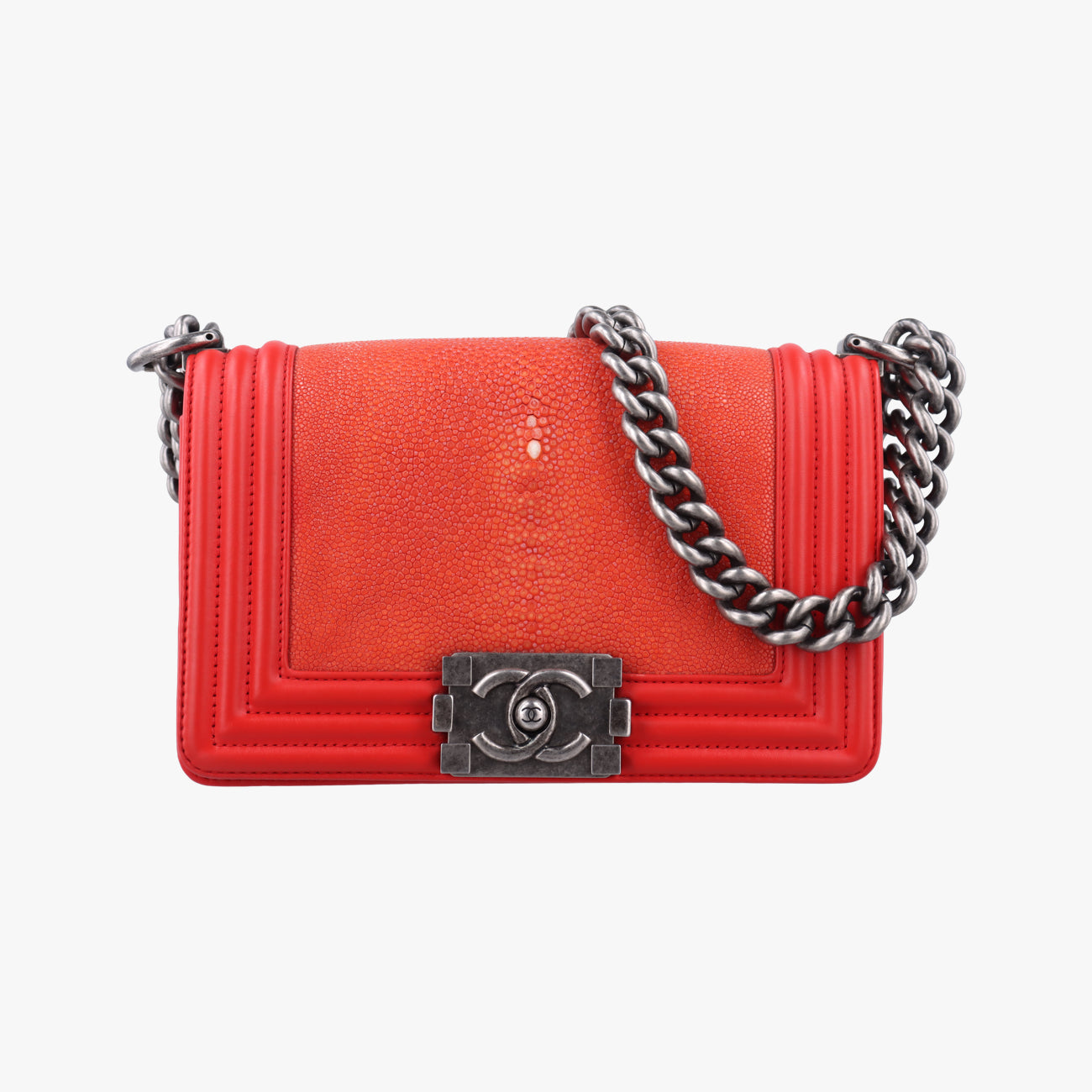 BOY CHANELRedStingray LeatherA6706318136877ボーイシャネルレッドスティングレイレザーA6706318136877