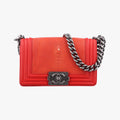 BOY CHANELRedStingray LeatherA6706318136877ボーイシャネルレッドスティングレイレザーA6706318136877