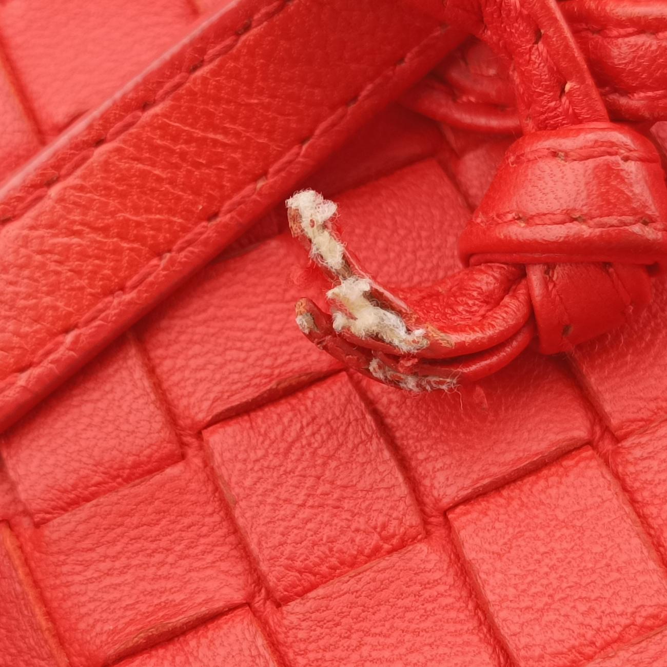 Intrecciato CubeRedlambskinB00212862Jイントレチャート キューボレッドラムスキンB00212862J