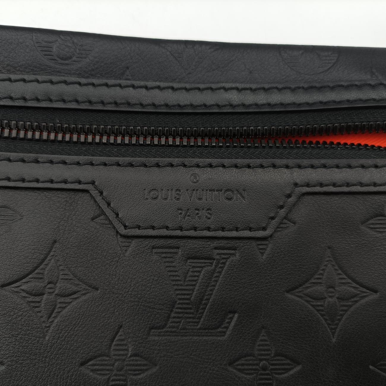 Flat MessengerNoirLeatherM44635CA2109 ICチップフラットメッセンジャーノワールレザーM44635CA2109 ICチップ