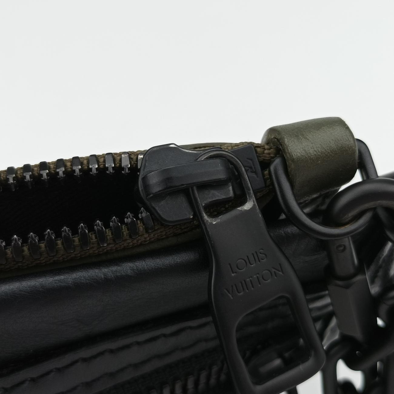 Flat MessengerNoirLeatherM44635CA2109 ICチップフラットメッセンジャーノワールレザーM44635CA2109 ICチップ