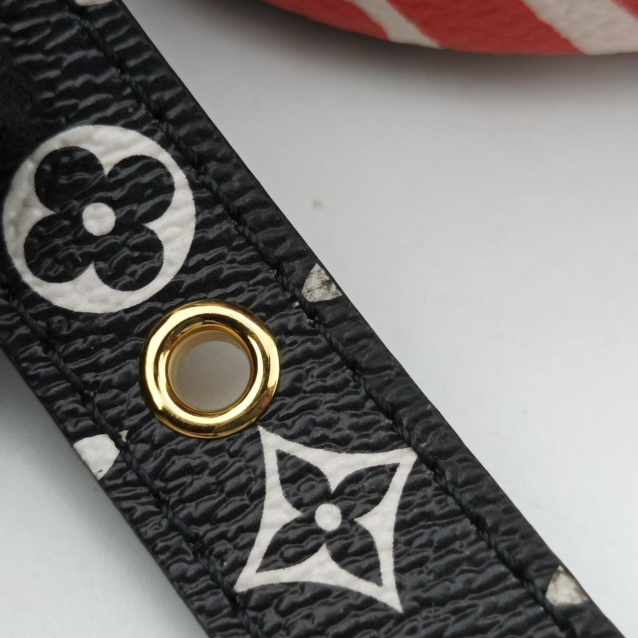 LV Crafty Boite Chapeau SoupourCreme×Rouge×BlackMonogram GiantM45366PL2240LVクラフティ ボワット シャポースープルクレーム×ルージュ×ブラックモノグラム ジャイアントM45366PL2240