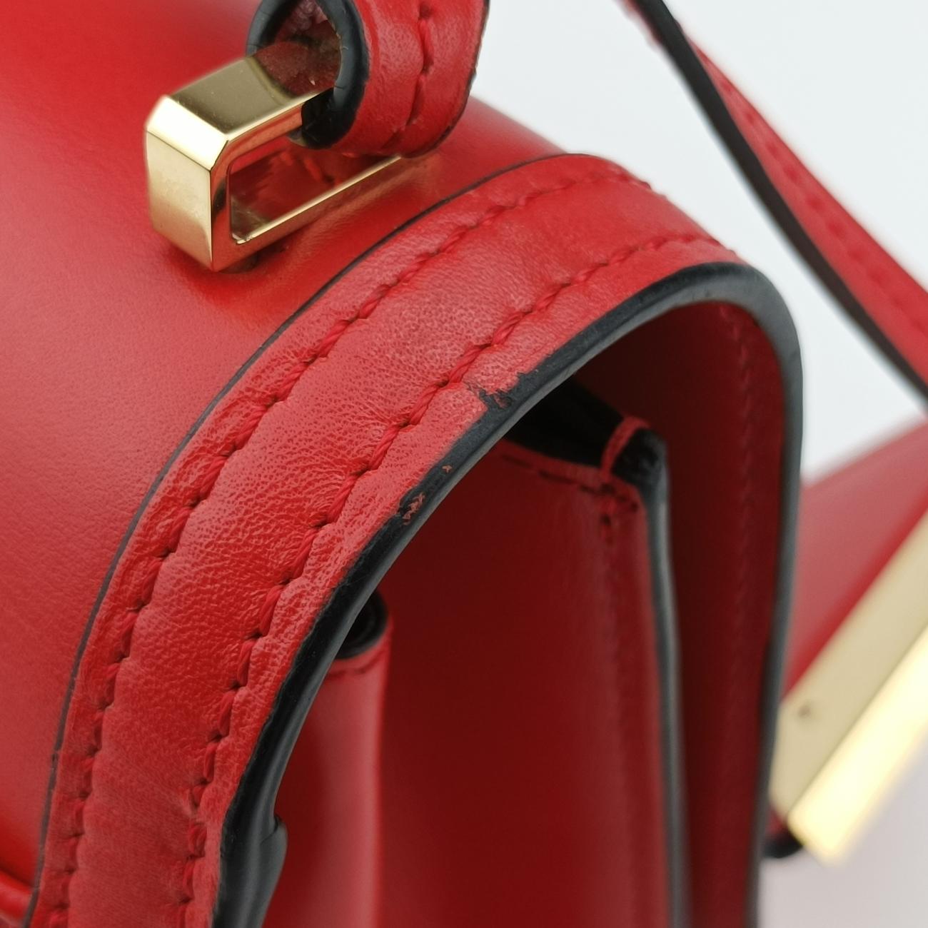 BarcelonaRedLeather061707バルセロナレッドレザー061707