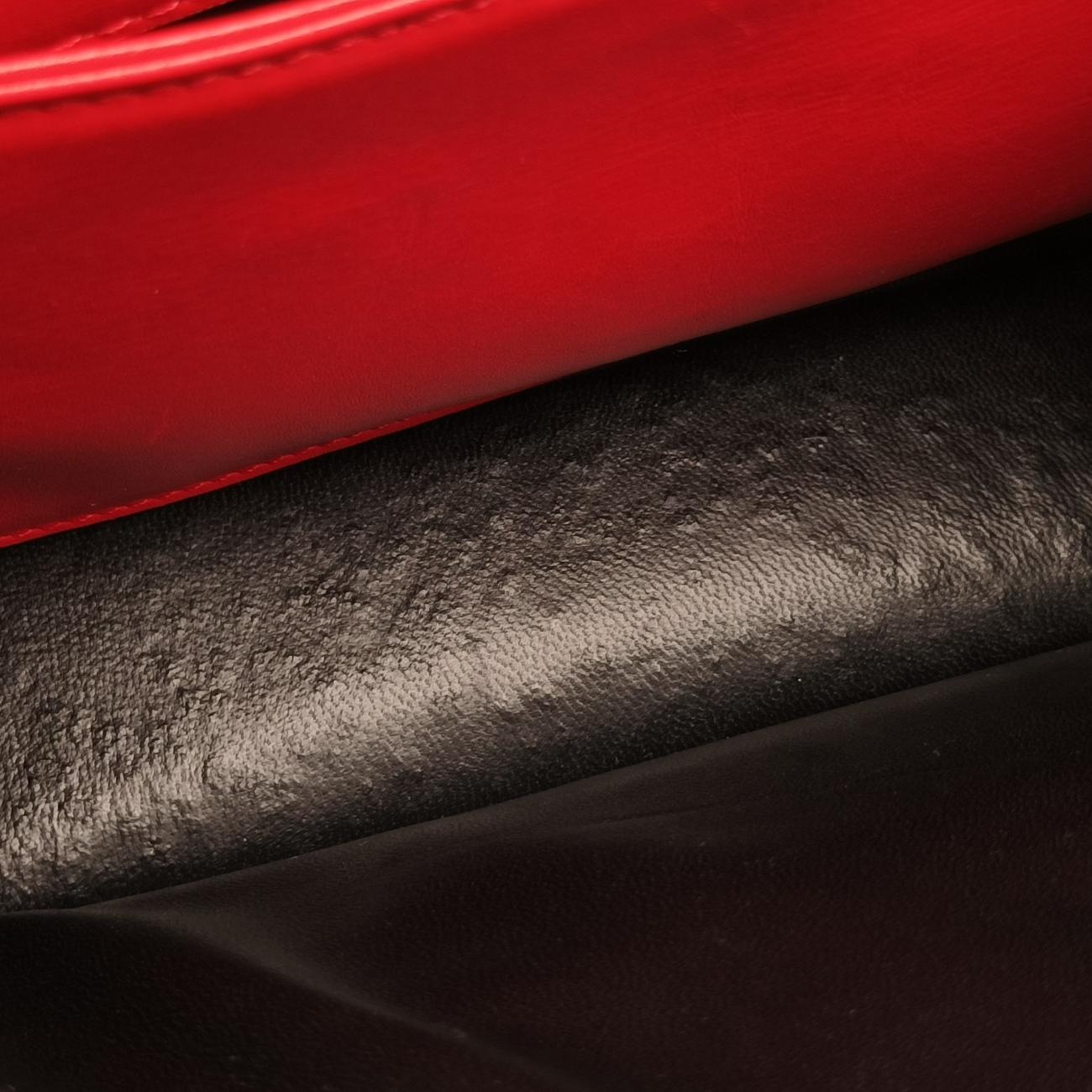 BarcelonaRedLeather061707バルセロナレッドレザー061707