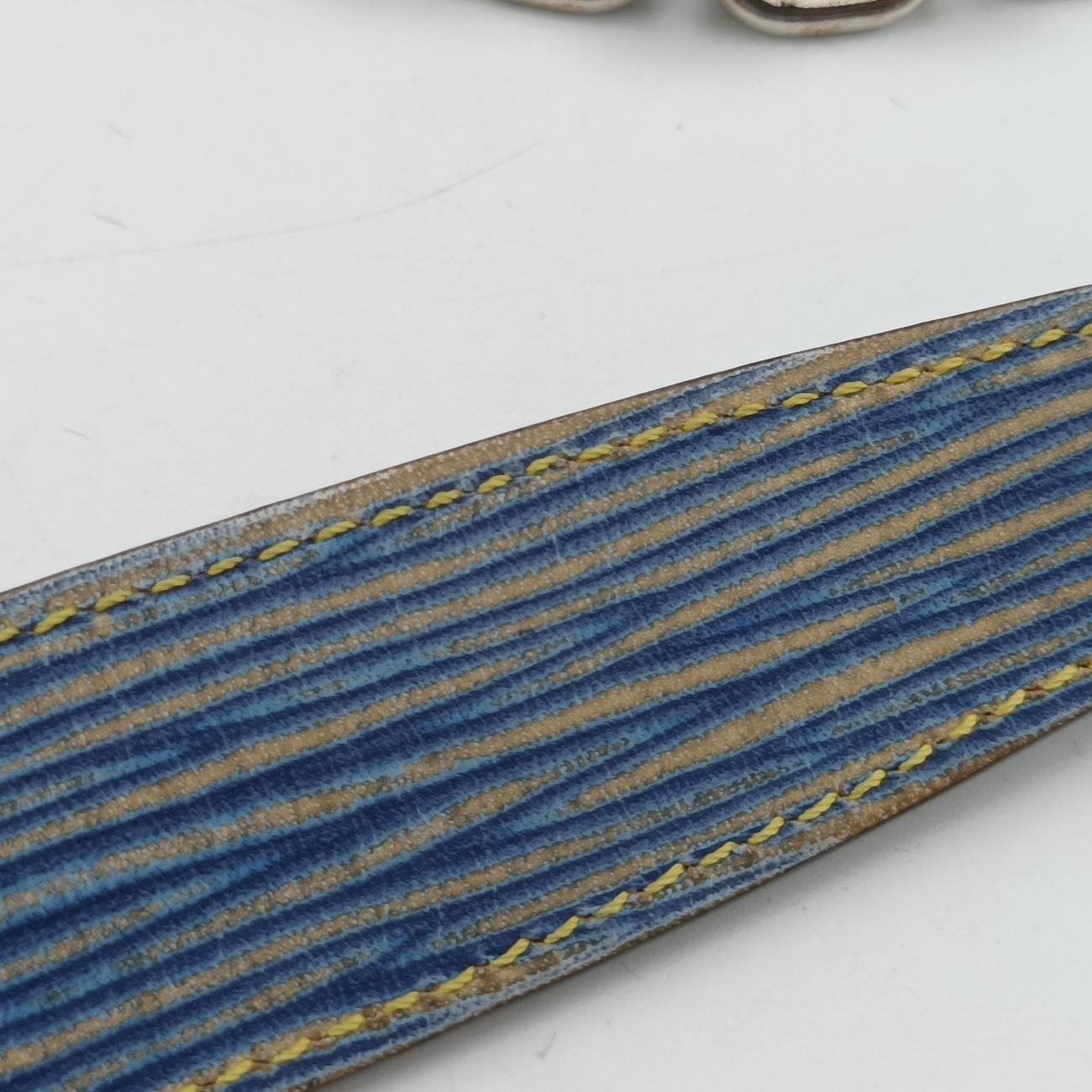 Portefeuille Twist Chain WalletBlueEpiM61036SP0155ポルトフォイユ ツイスト チェーンウォレットブルーエピM61036SP0155