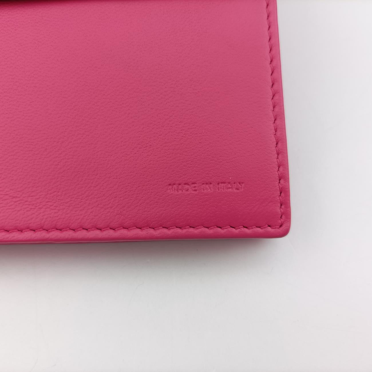 Embossed LogoPinkLeather8M02192401-8M0219-YMY-089エンボス ロゴピンクレザー8M02192401-8M0219-YMY-089