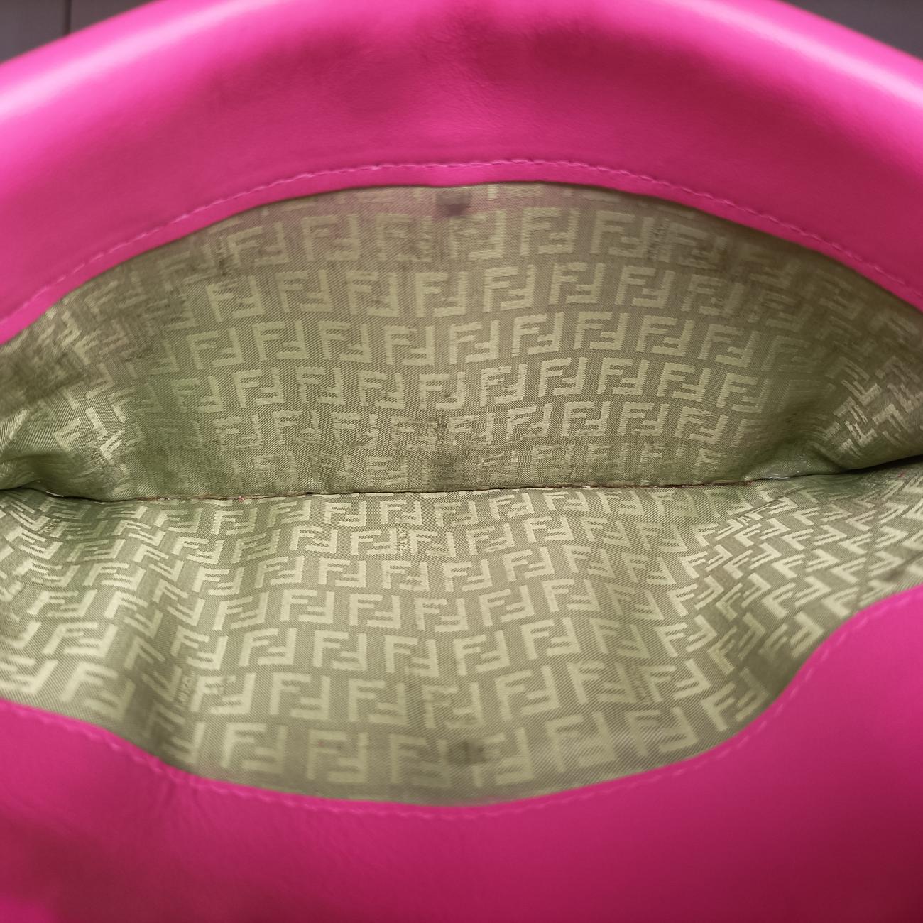 Embossed LogoPinkLeather8M02192401-8M0219-YMY-089エンボス ロゴピンクレザー8M02192401-8M0219-YMY-089