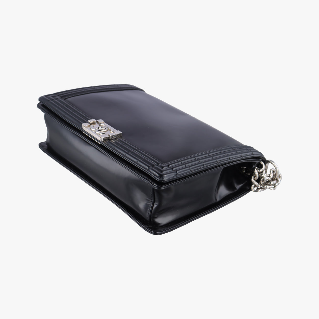 BOY CHANELBlackEnamelA6702116402593ボーイシャネルブラックエラメルA6702116402593