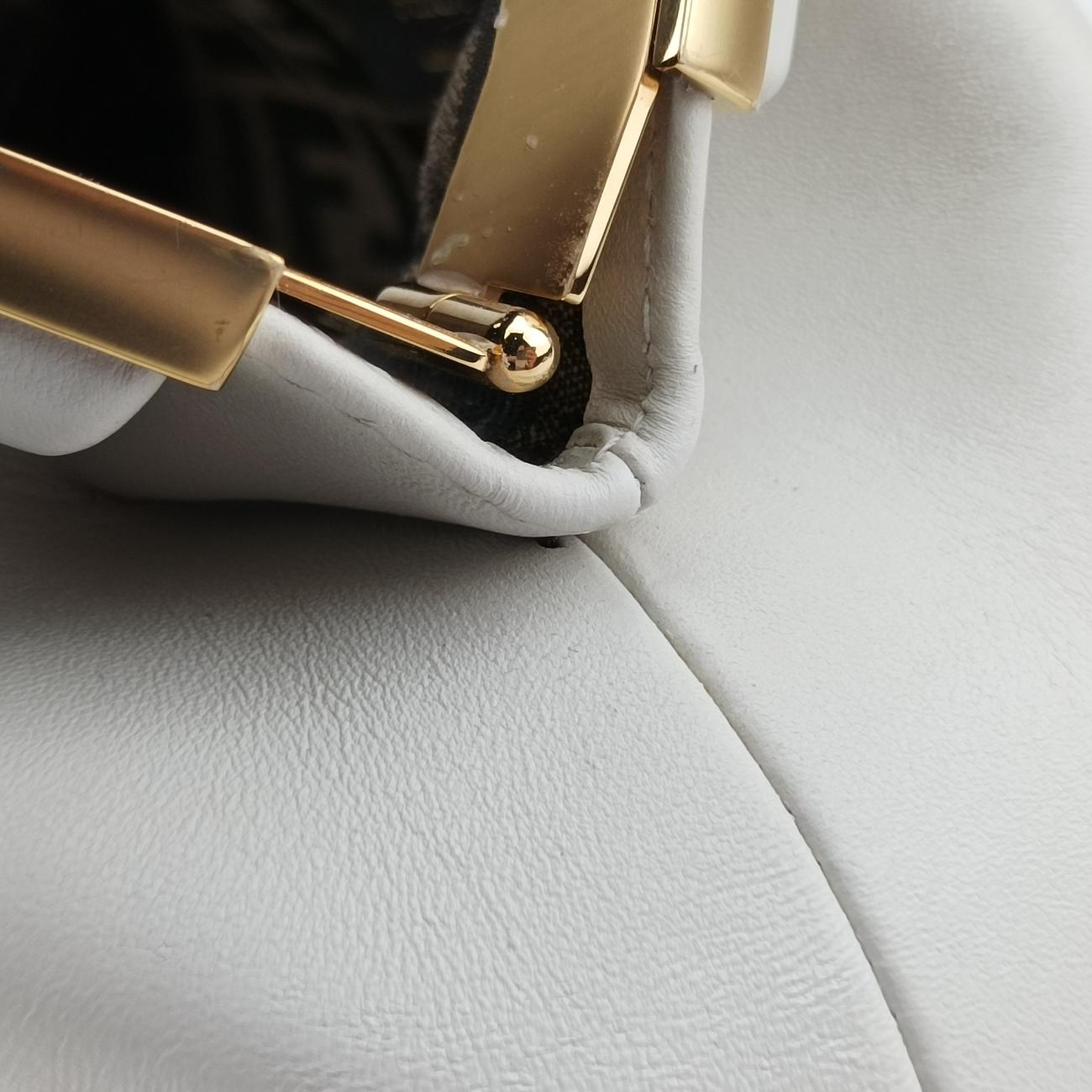 FirstWhiteLeather8BP1378BP137 ABVE 229.4093ファーストホワイトレザー8BP1378BP137 ABVE 229.4093