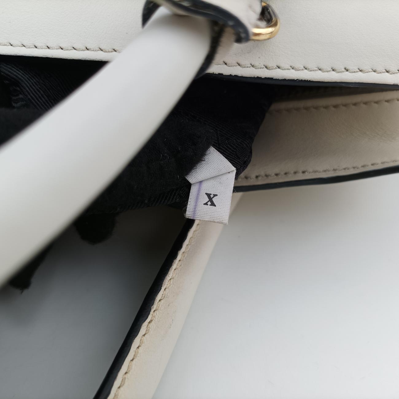 EsplanadeWhiteSAFFIANO Leather1BA045117 Xエスプラナードホワイトサフィアーノレザー1BA045117 X