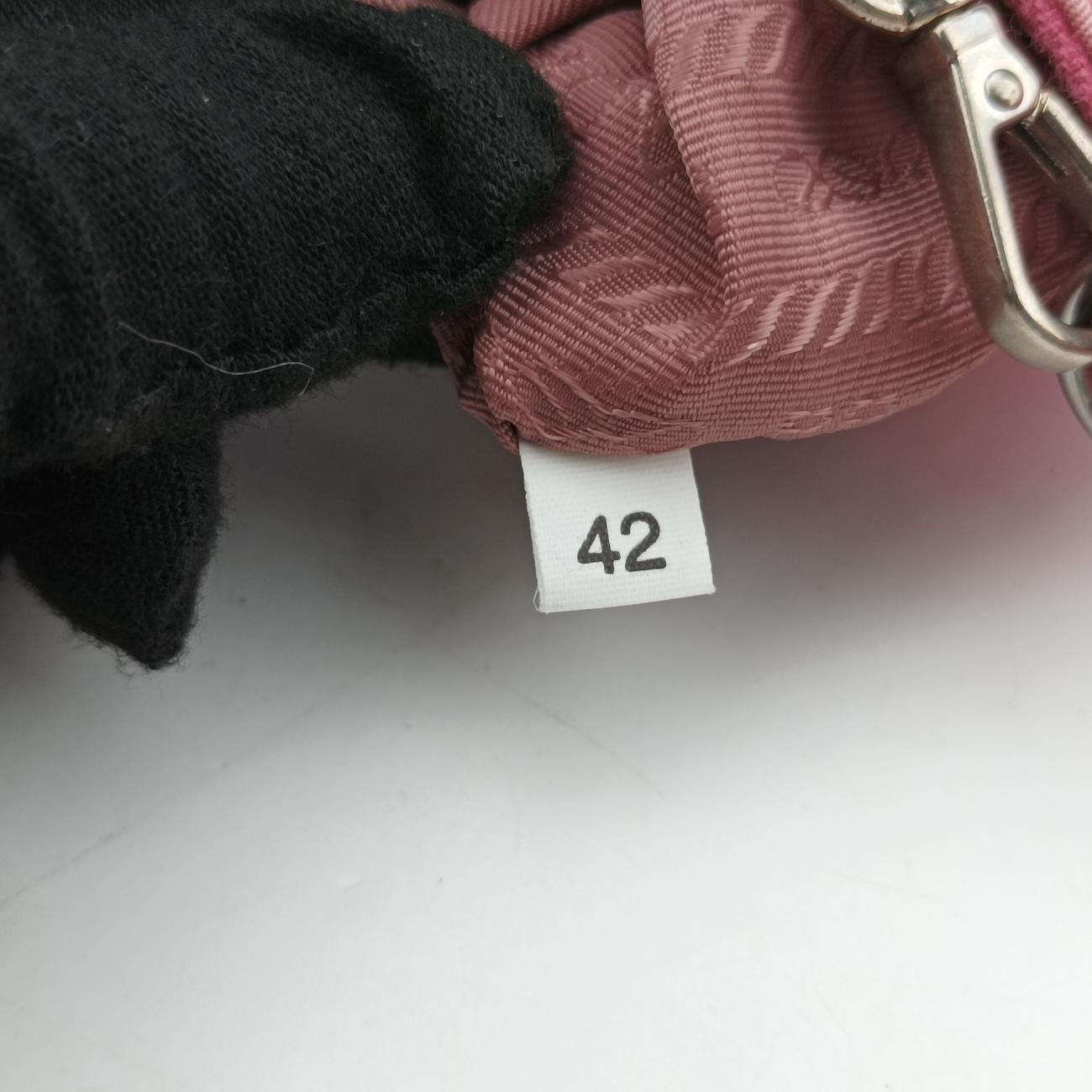 Re-Edition 2005 Nylon MiniPinknylon1TT12242リエディション2005ナイロンミニピンクナイロン1TT12242