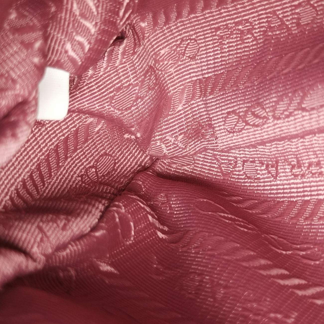 Re-Edition 2005 Nylon MiniPinknylon1TT12242リエディション2005ナイロンミニピンクナイロン1TT12242