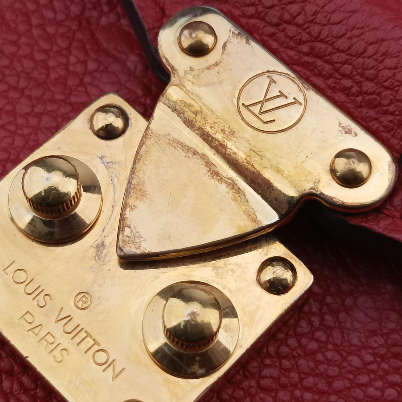 Pochette MeTIS MMScarlet RedMonogram EmpreinteM44155DU0167ポシェットメティスMMスカーレットモノグラム アンプラントM44155DU0167