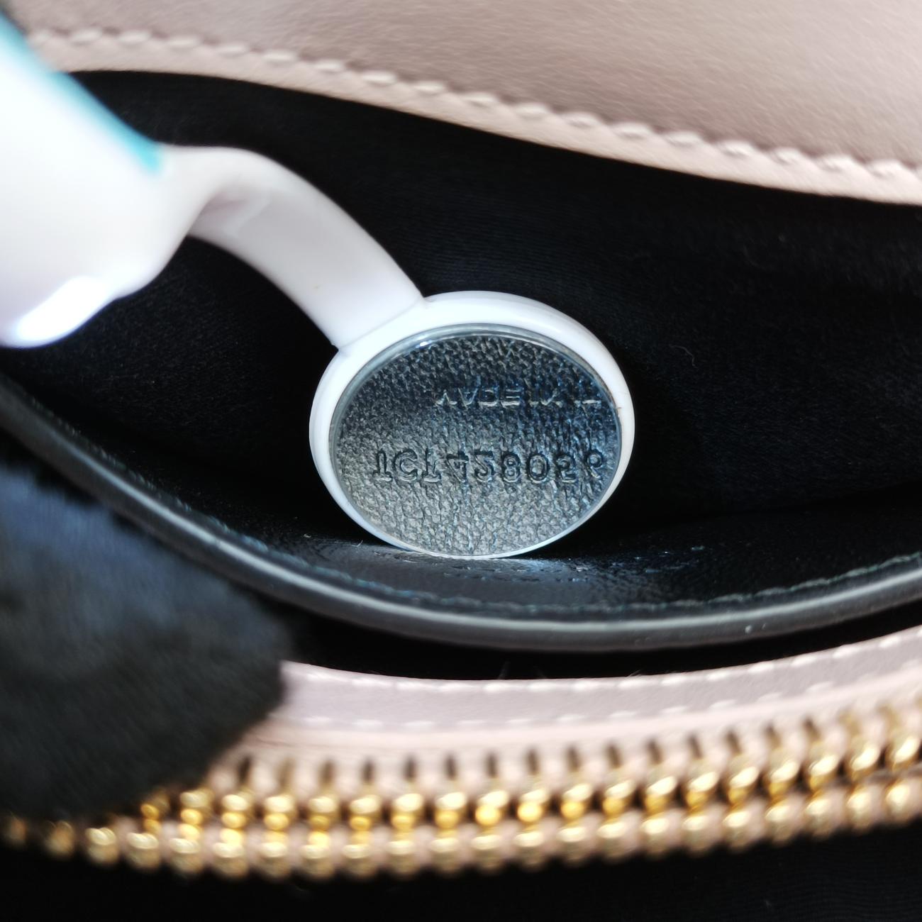 COLLEGEPinkSuede x leather428056TCT428056.0617カレッジピンクスエード×レザー428056TCT428056.0617