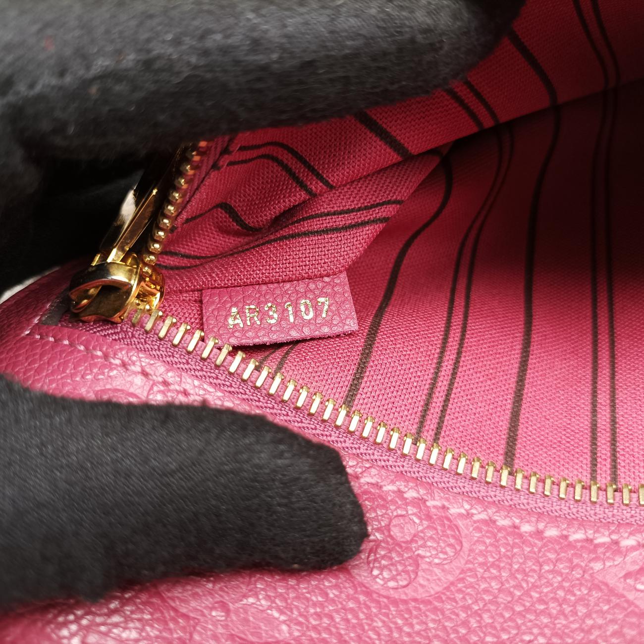 Pochette MeTIS MMRose Luiere (Mauve Pink)Monogram EmpreinteM43737AR3107ポシェットメティスMMローズリュイエール（モーヴ系ピンク）モノグラム アンプラントM43737AR3107