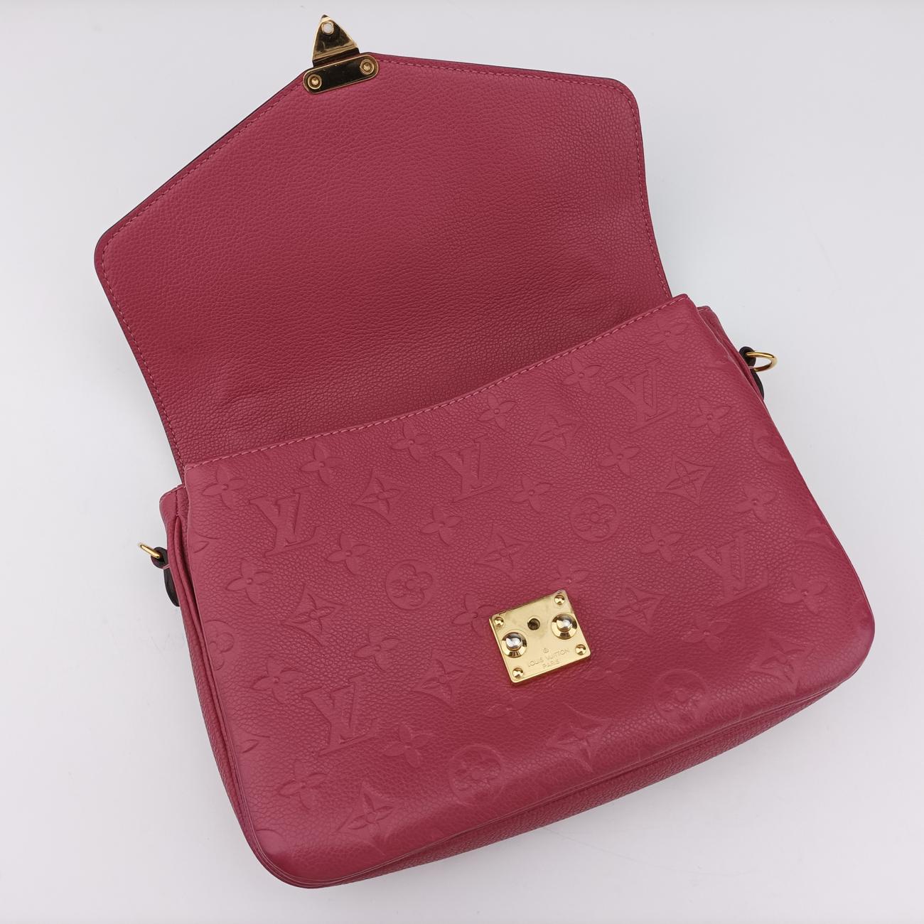 Pochette MeTIS MMRose Luiere (Mauve Pink)Monogram EmpreinteM43737AR3107ポシェットメティスMMローズリュイエール（モーヴ系ピンク）モノグラム アンプラントM43737AR3107