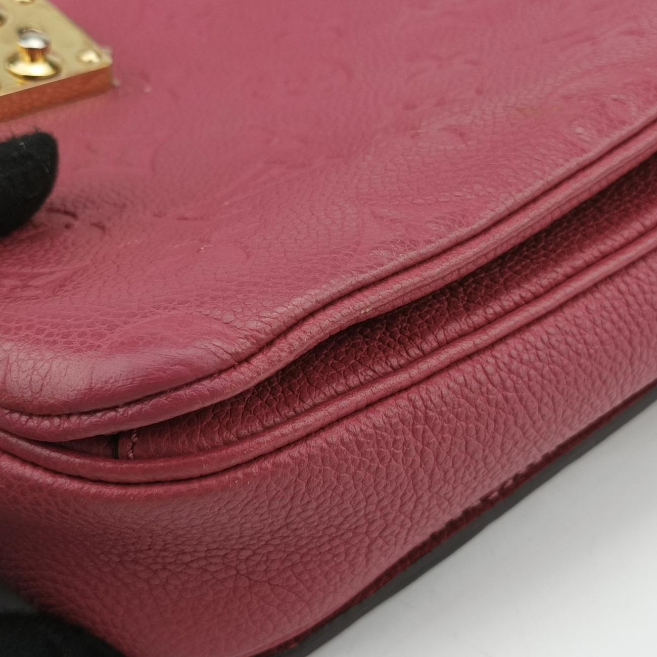 Pochette MeTIS MMRose Luiere (Mauve Pink)Monogram EmpreinteM43737AR3107ポシェットメティスMMローズリュイエール（モーヴ系ピンク）モノグラム アンプラントM43737AR3107