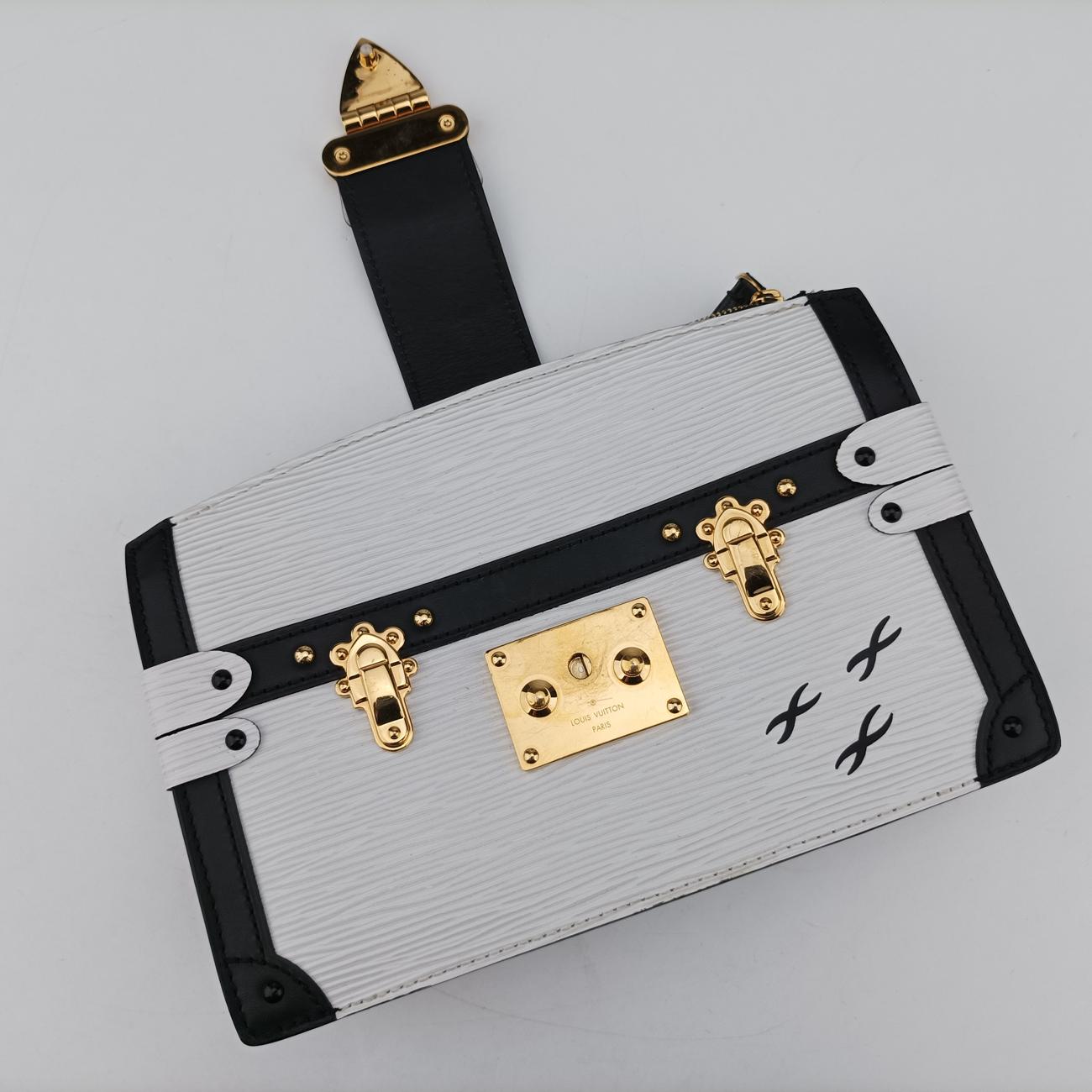 Trunk clutchWhite x BlackLeather x EpiM52151DU3119トランククラッチホワイト×ブラックレザーｘエピM52151DU3119