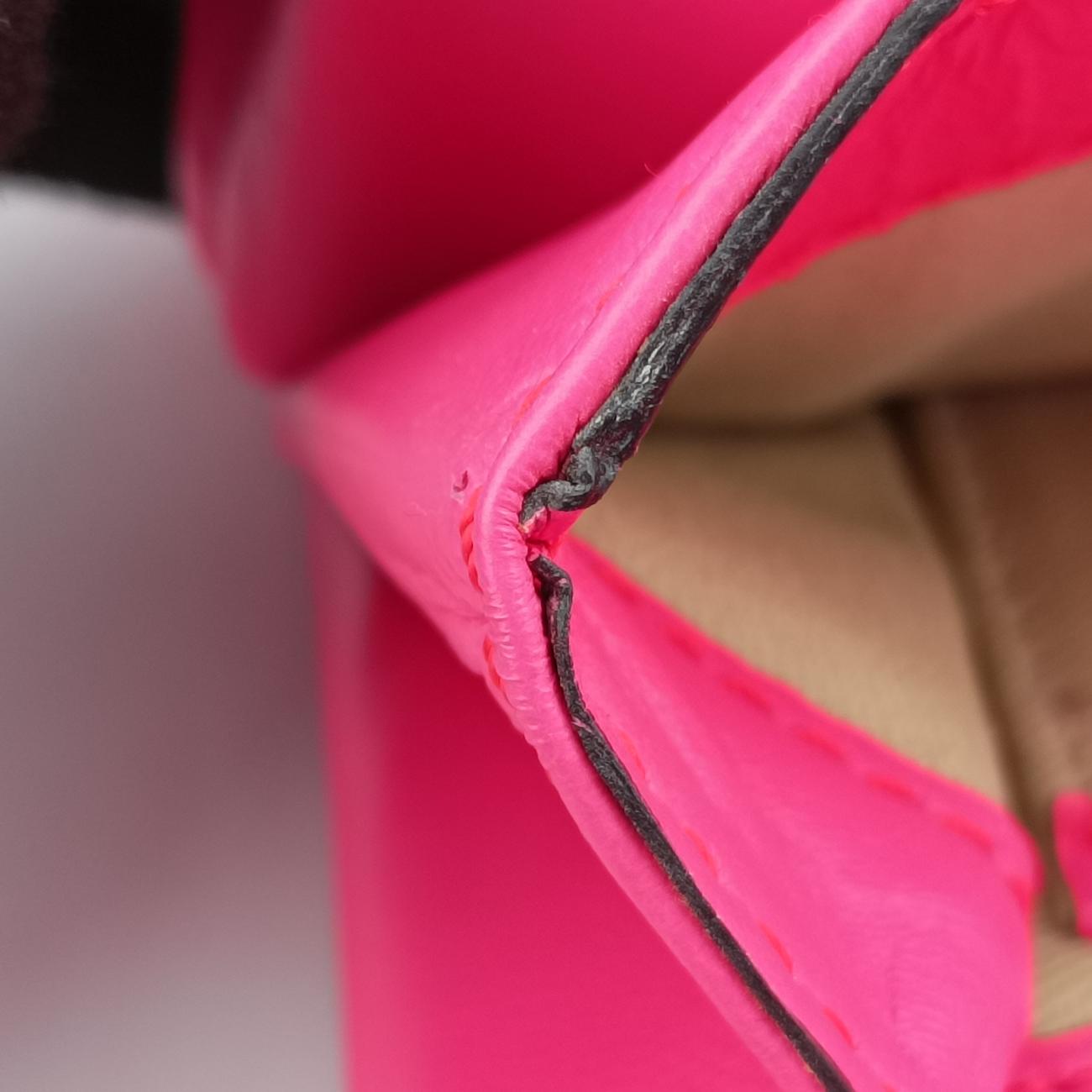 Rockstud Va Va VoomPinkLeatherBU G 975 1ロックスタッズ ヴァ ヴァ ヴームピンクレザーBU G 975 1
