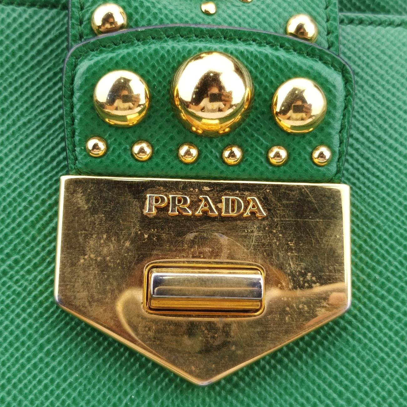 Cuir Studded Open PromenadeGreenSAFFIANO　LeatherBN27536 113プロムナード スタッズグリーンサフィアーノレザーBN27536 113