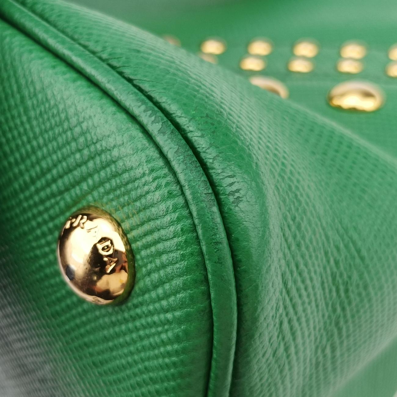 Cuir Studded Open PromenadeGreenSAFFIANO　LeatherBN27536 113プロムナード スタッズグリーンサフィアーノレザーBN27536 113