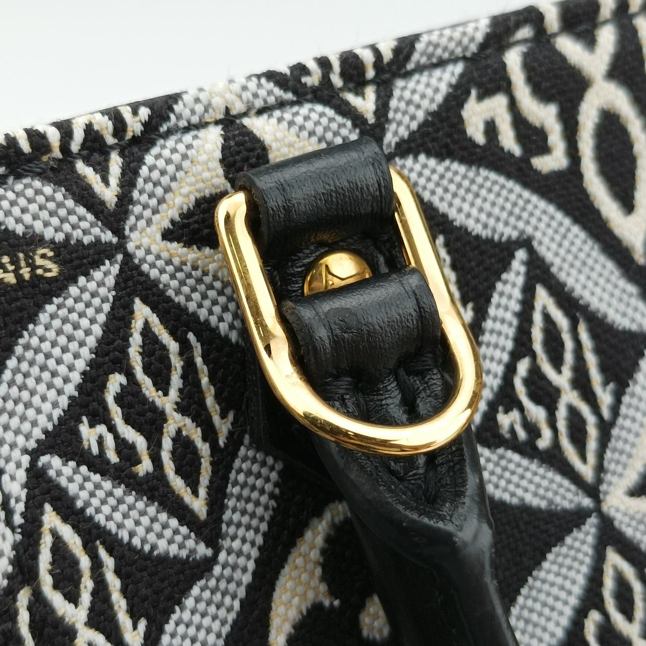 SINCE1854 Petit Sac Plat 2020AWblack×whitemonogram jacquardM80484SP0221SINCE1854 プティット サックプラ 2020AWブラック×ホワイトモノグラム ジャガードM80484SP0221