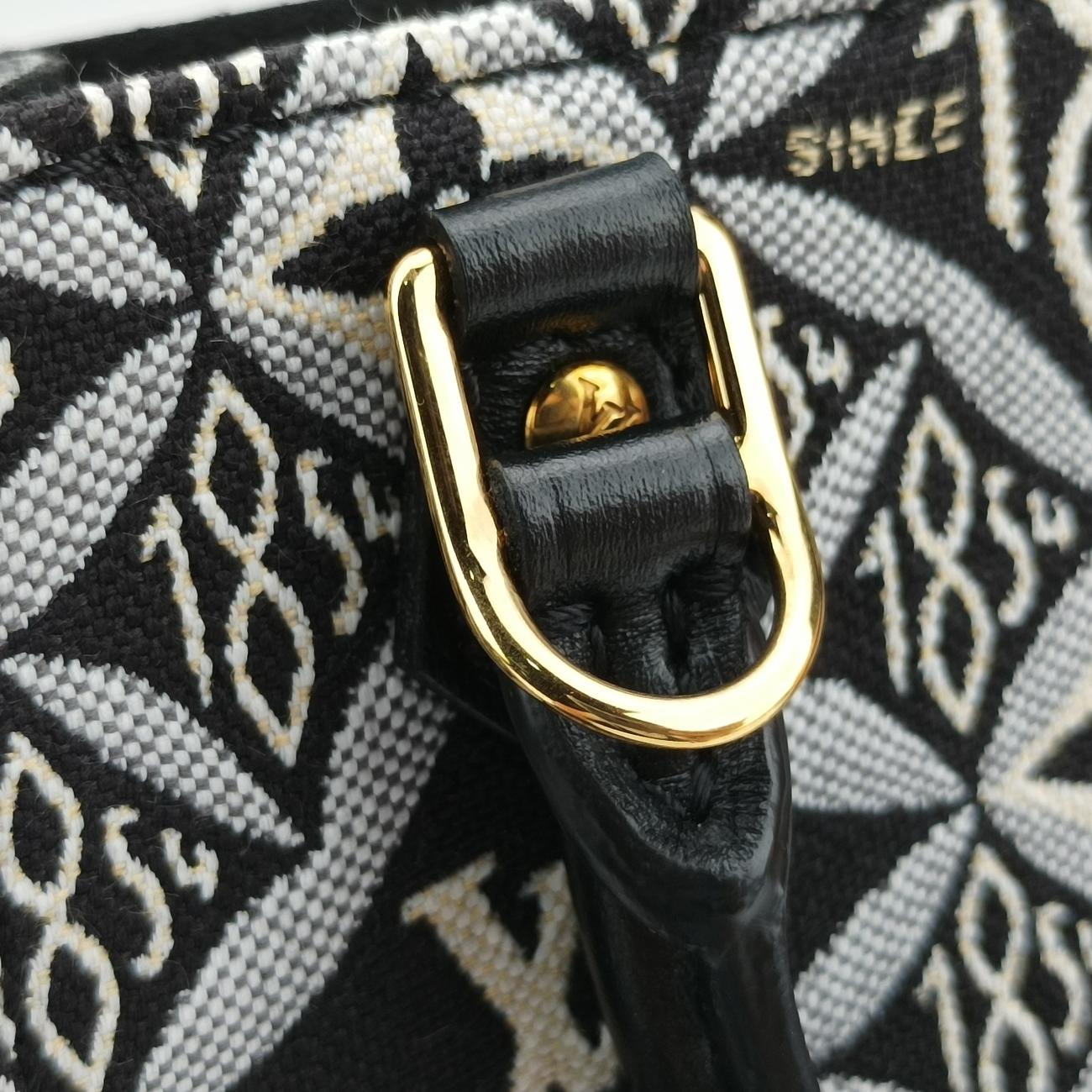 SINCE1854 Petit Sac Plat 2020AWblack×whitemonogram jacquardM80484SP0221SINCE1854 プティット サックプラ 2020AWブラック×ホワイトモノグラム ジャガードM80484SP0221