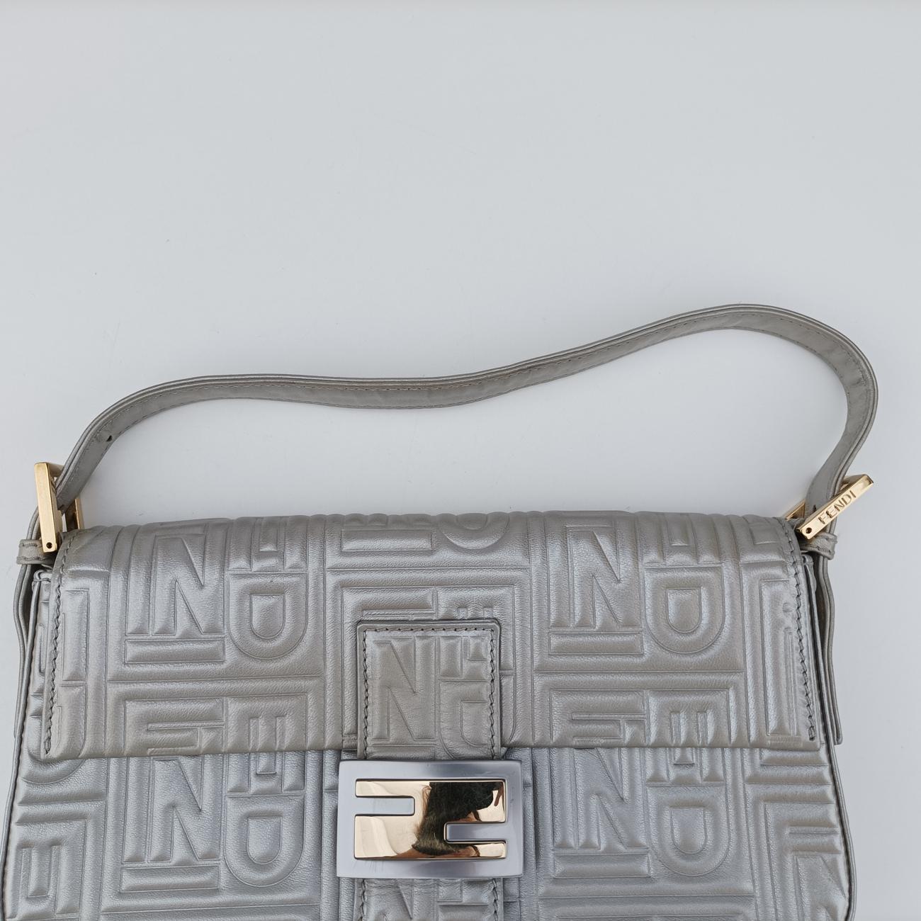 BAGUETTESilverLeather8BR6002370-8BR600-YMU-089マンマバケットシルバーレザー8BR6002370-8BR600-YMU-089
