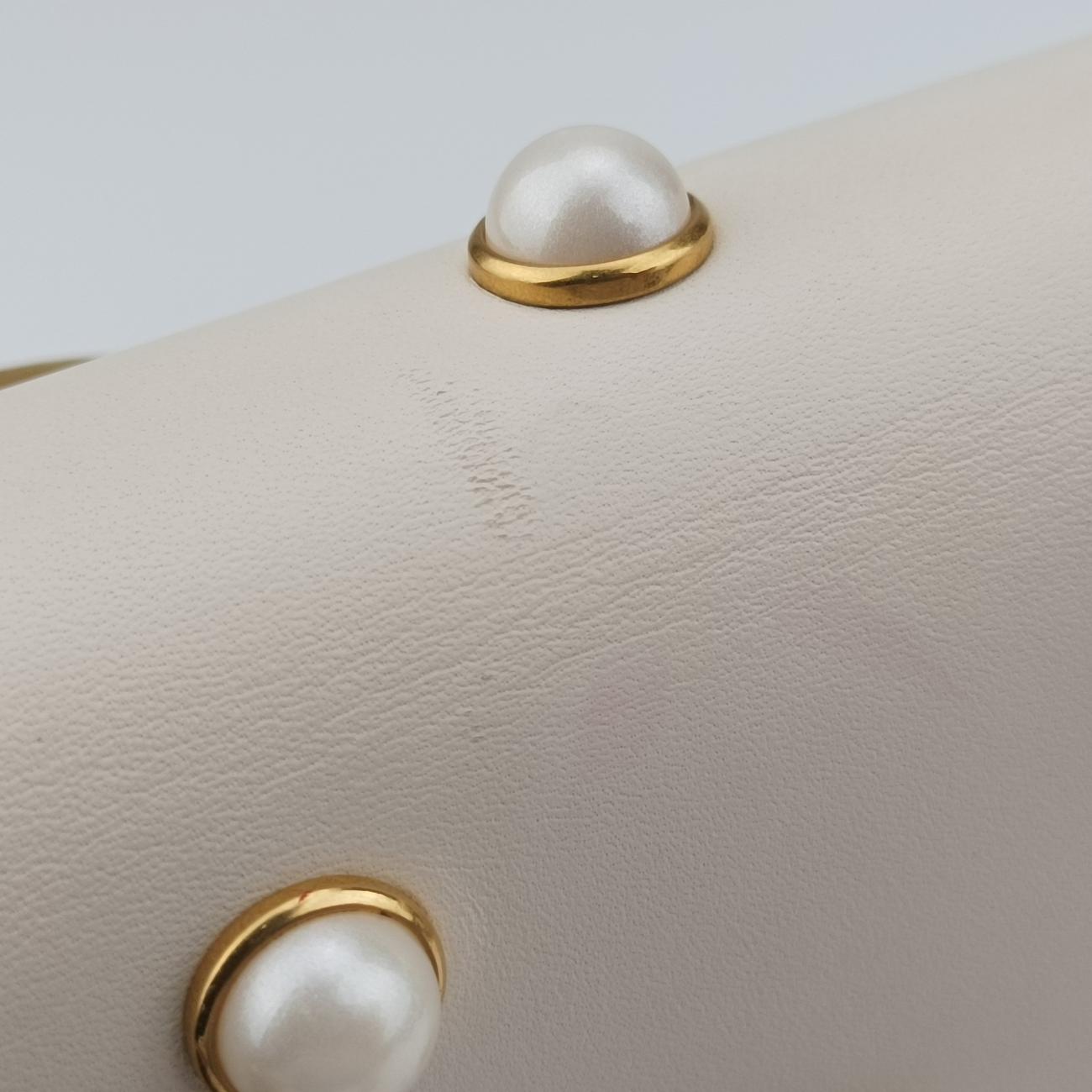 Broadway Pearl BeeWhiteLeather453778A021620502ブロードウェイ パール ビーホワイトレザー453778A021620502