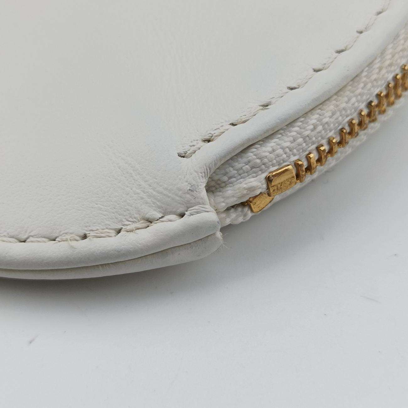 New Wave Multi-PochetteSNOWLeatherＭ56466FN4210ミュルティ ポシェットスノーレザーＭ56466FN4210