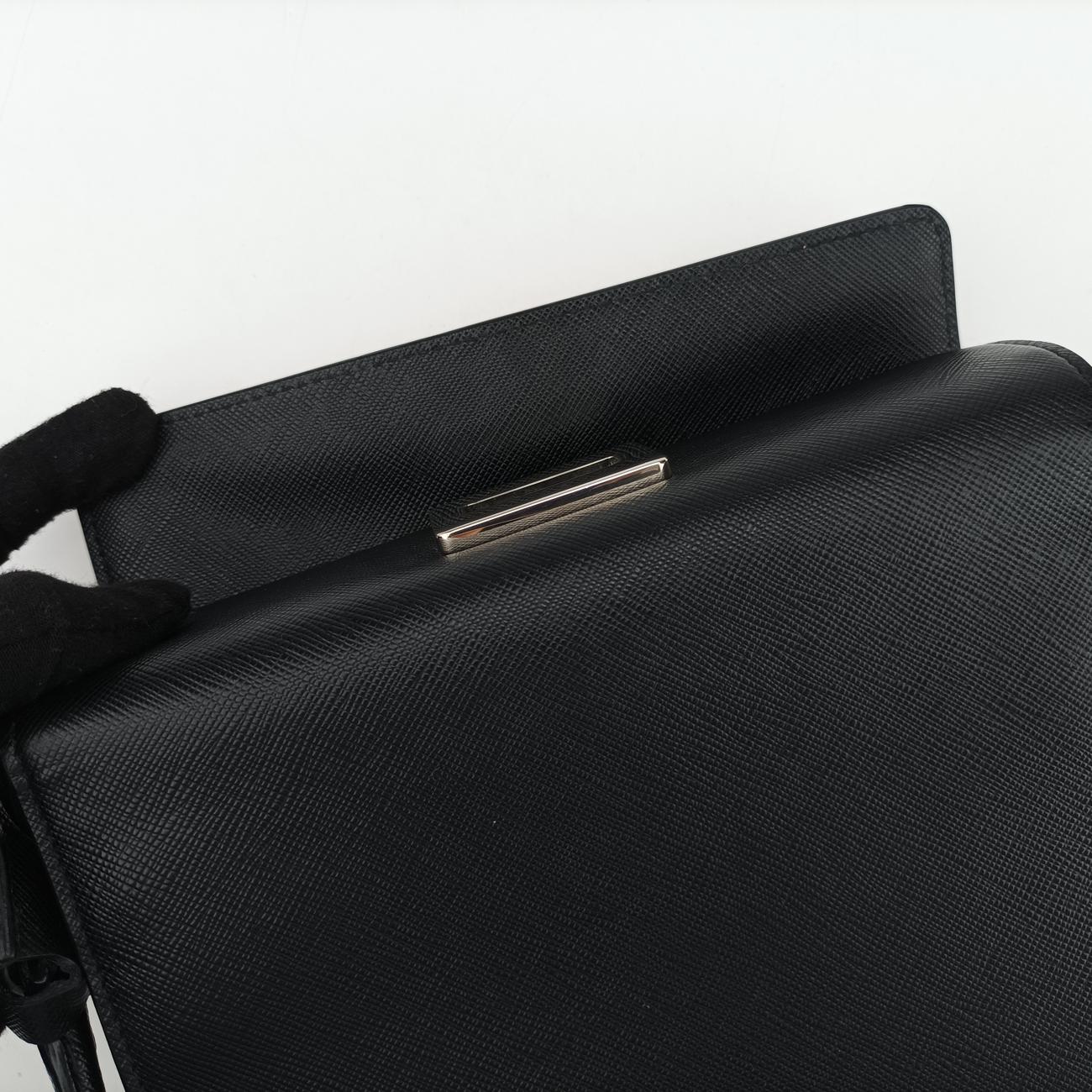 LIMITED EDITION WOMAN FACE ARTMulticolourSAFFIANO Leather239/H限定版 女性の顔 アートマルチカラーサフィアーノレザー239/H