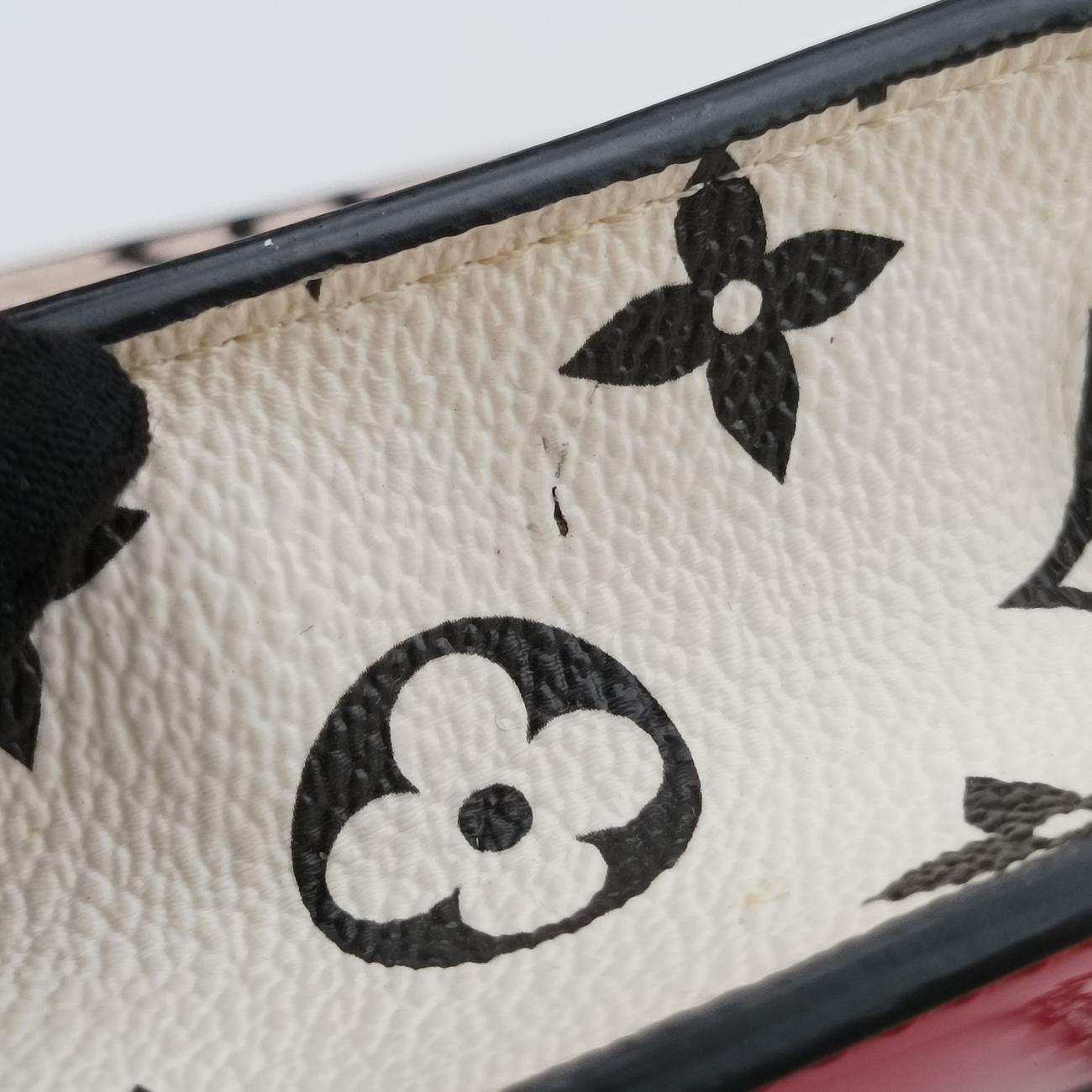 Portefeuille Cherry Wood BBPink x Black x WhiteVernisM67793CA0159ポルトフォイユ チェリーウッドBBピンク×ブラック×ホワイトヴェルニM67793CA0159