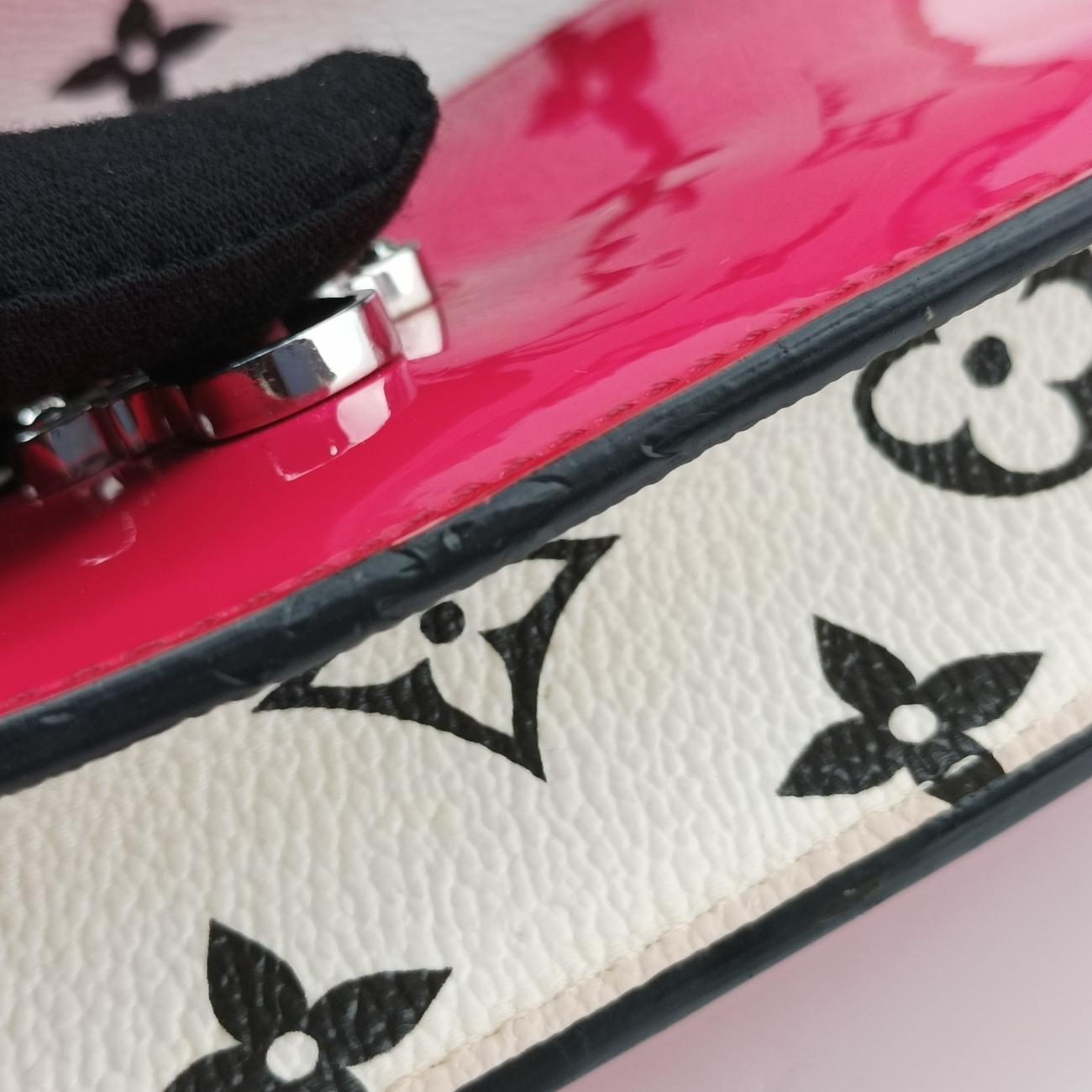 Portefeuille Cherry Wood BBPink x Black x WhiteVernisM67793CA0159ポルトフォイユ チェリーウッドBBピンク×ブラック×ホワイトヴェルニM67793CA0159