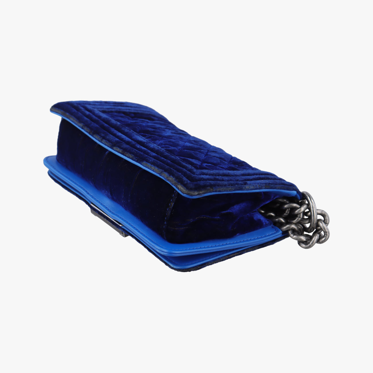 BOY CHANELBluevelourA6741617333798ボーイシャネルブルーベロアA6741617333798