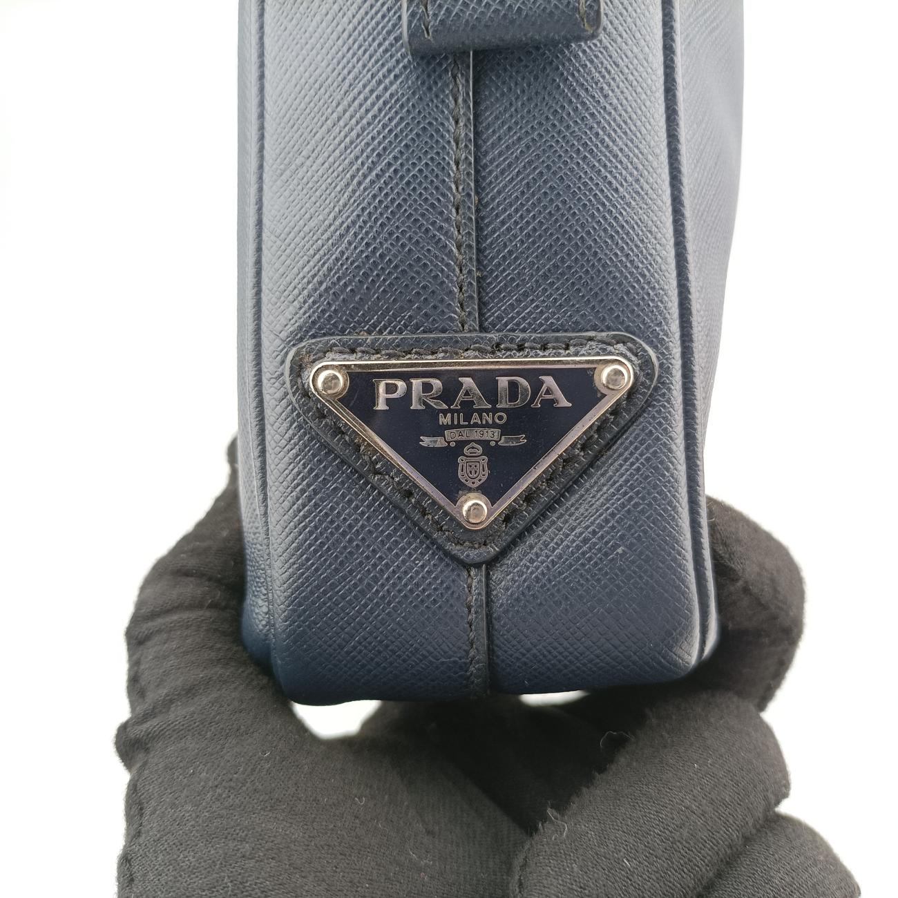 business bag briefcaseNavySAFFIANO Leather2VE363204 58/Nビジネスバッグ ブリーフケースネイビーサフィアーノレザー2VE363204 58/N