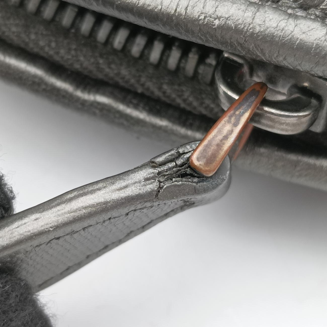 NODINI IntrecciatoSilverlambskinB04619146Rノディーニ イントレチャートシルバーラムスキンB04619146R
