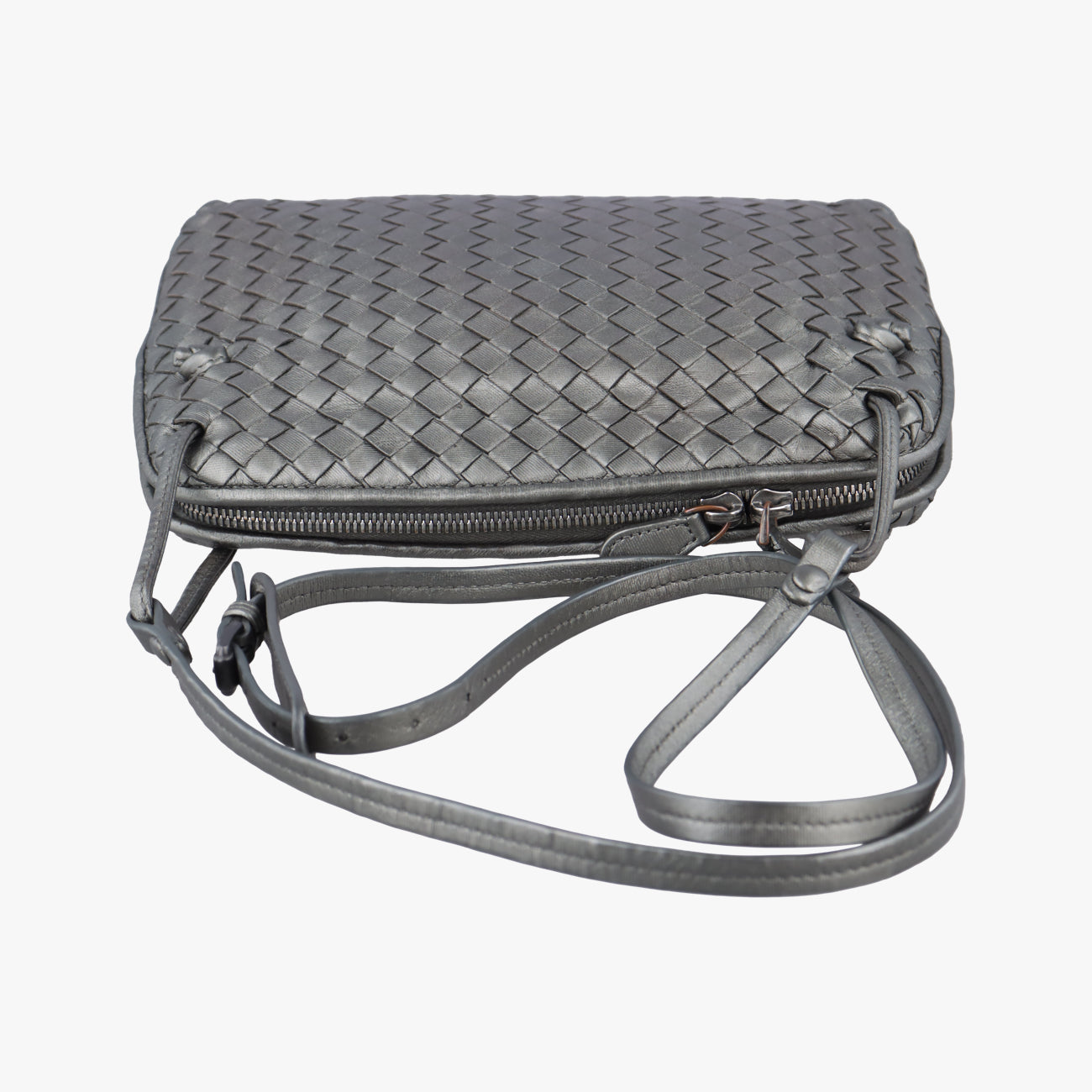 NODINI IntrecciatoSilverlambskinB04619146Rノディーニ イントレチャートシルバーラムスキンB04619146R