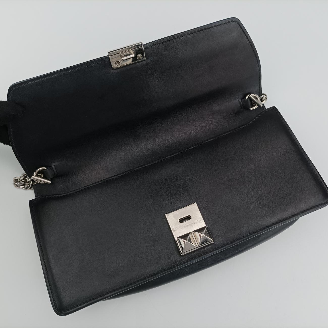 City Studded Elektra ChainBlackLeather×Saffiano leather7/10シティスタッズエレクトラチェーンブラックレザー×サフィアーノレザー7/10