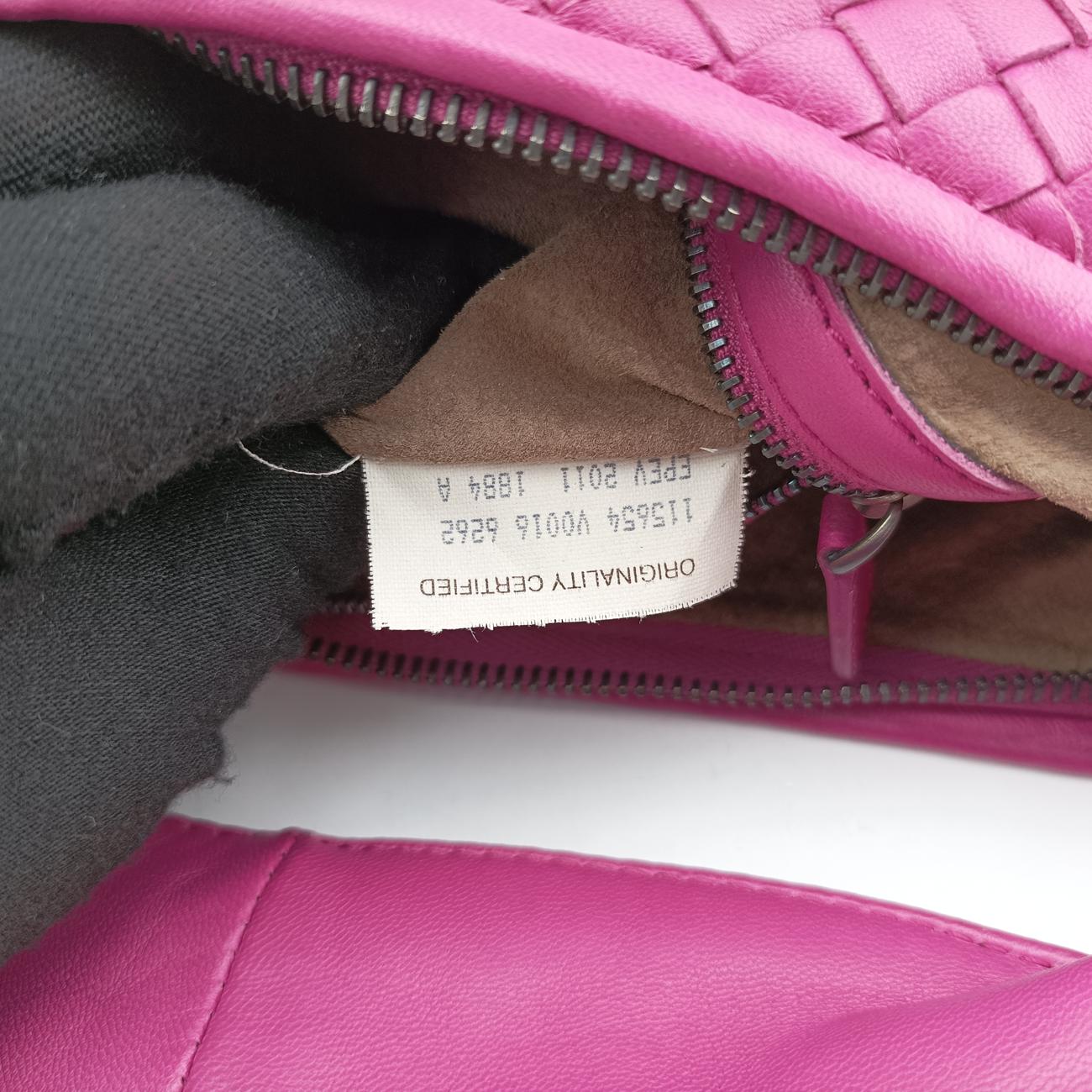 IntrecciatoPinklambskin115654 V0016 6262 EPEV 2011 1884 Aイントレチャートピンクラムスキン115654 V0016 6262 EPEV 2011 1884 A