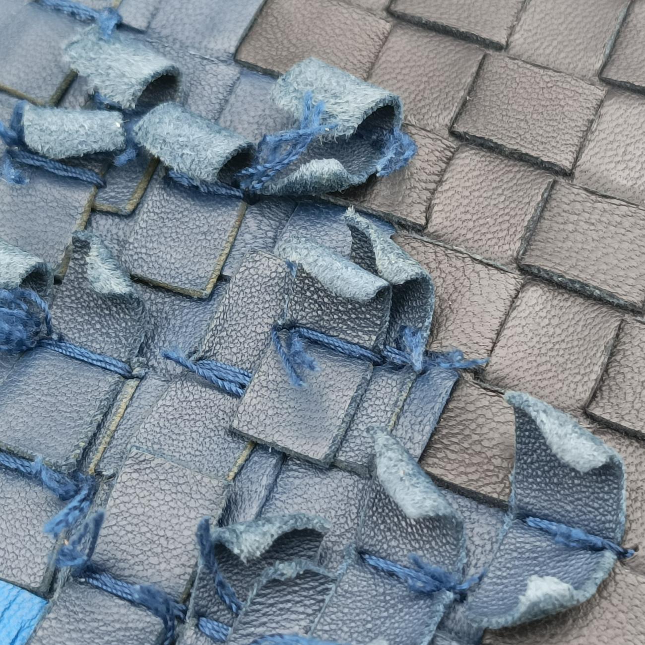 IntrecciatoBlue x Navy x BlacklambskinB06104607Bイントレチャートブルー×ネイビー×ブラックラムスキンB06104607B