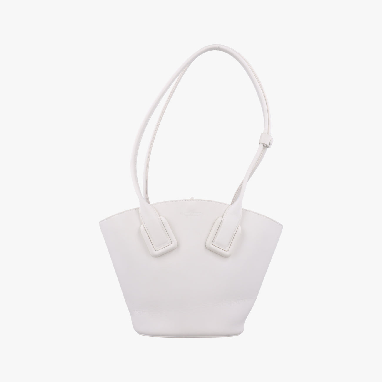 Small basketWhiteLeatherICチップスモール バスケットホワイトレザーICチップ