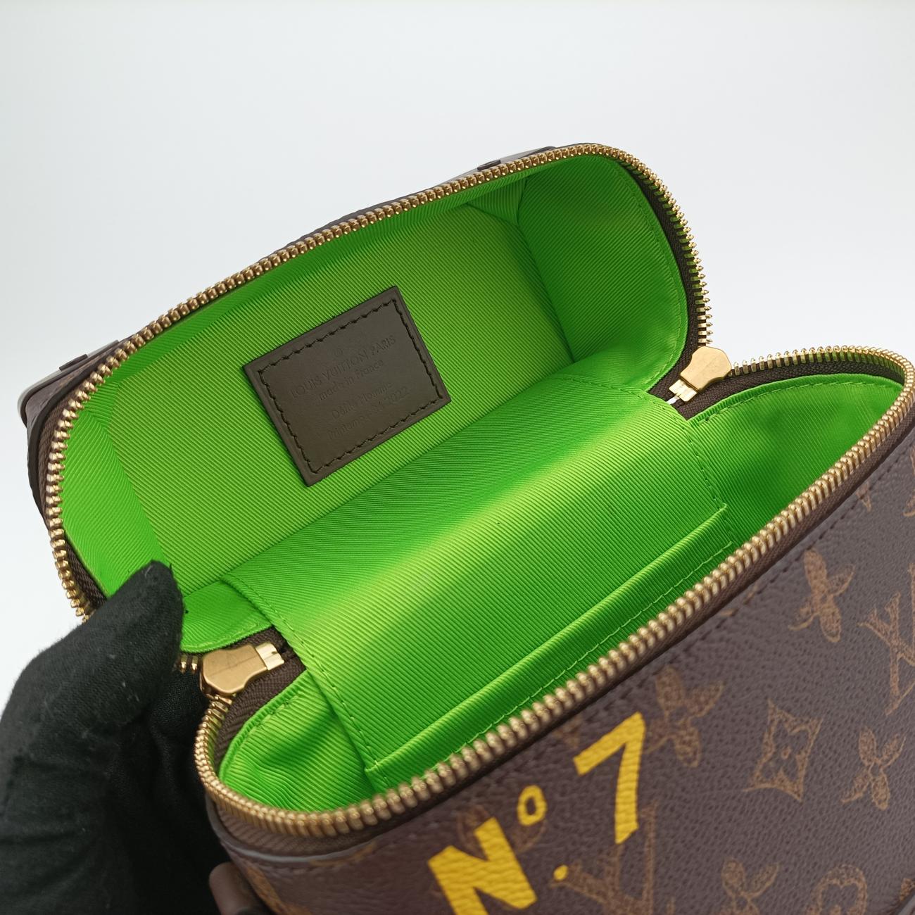 VERTICAL BOX TRUNKbrown×greenMonogram Canvas×calf leatherM59664ICチップモノグラム ボックス トランクモノグラム/ブラウン系×グリーンモノグラムキャンバス×カーフレザーM59664ICチップ