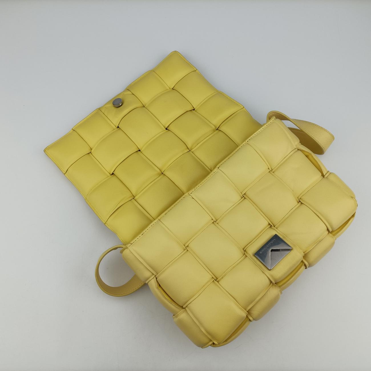 Padded CASSETTEYellowlambskinB08949549G EPEV202001570Aパデッド カセットイエローラムスキンB08949549G EPEV202001570A