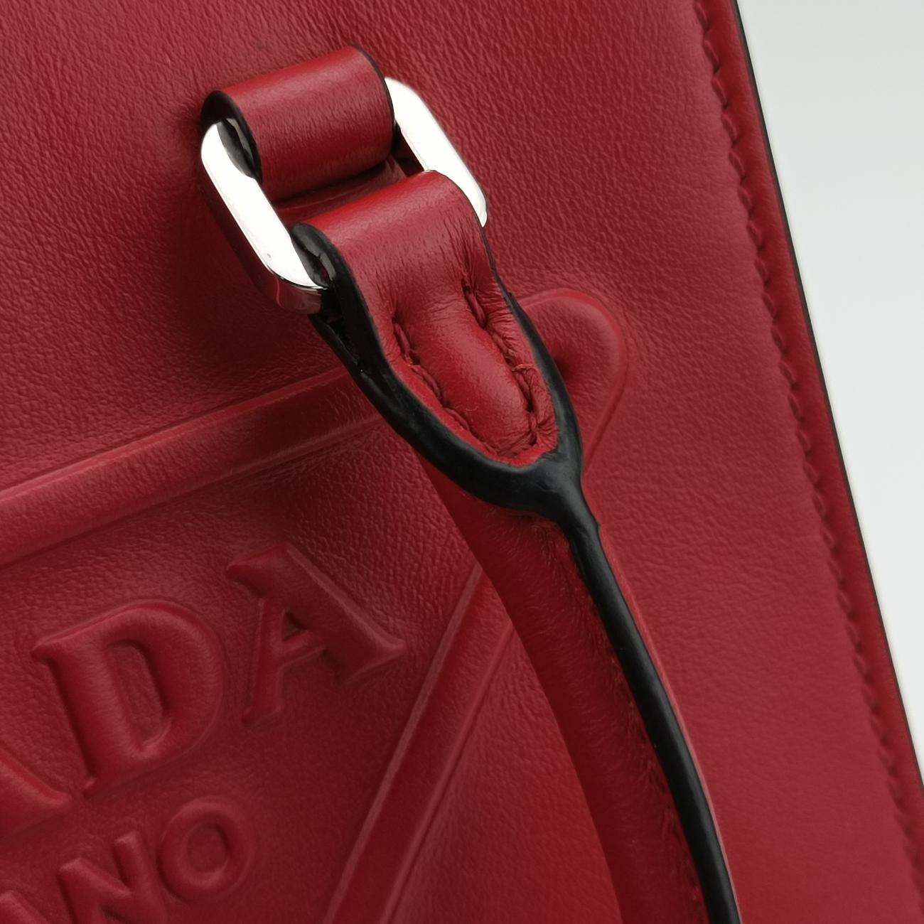 Triangle logo embossedRedLeather272 3三角エンボスロゴレッドレザー272 3