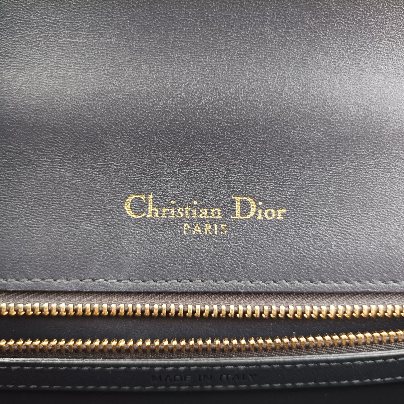 DioramaRedPatent01-BO-1127ディオラマレッドパテント01-BO-1127